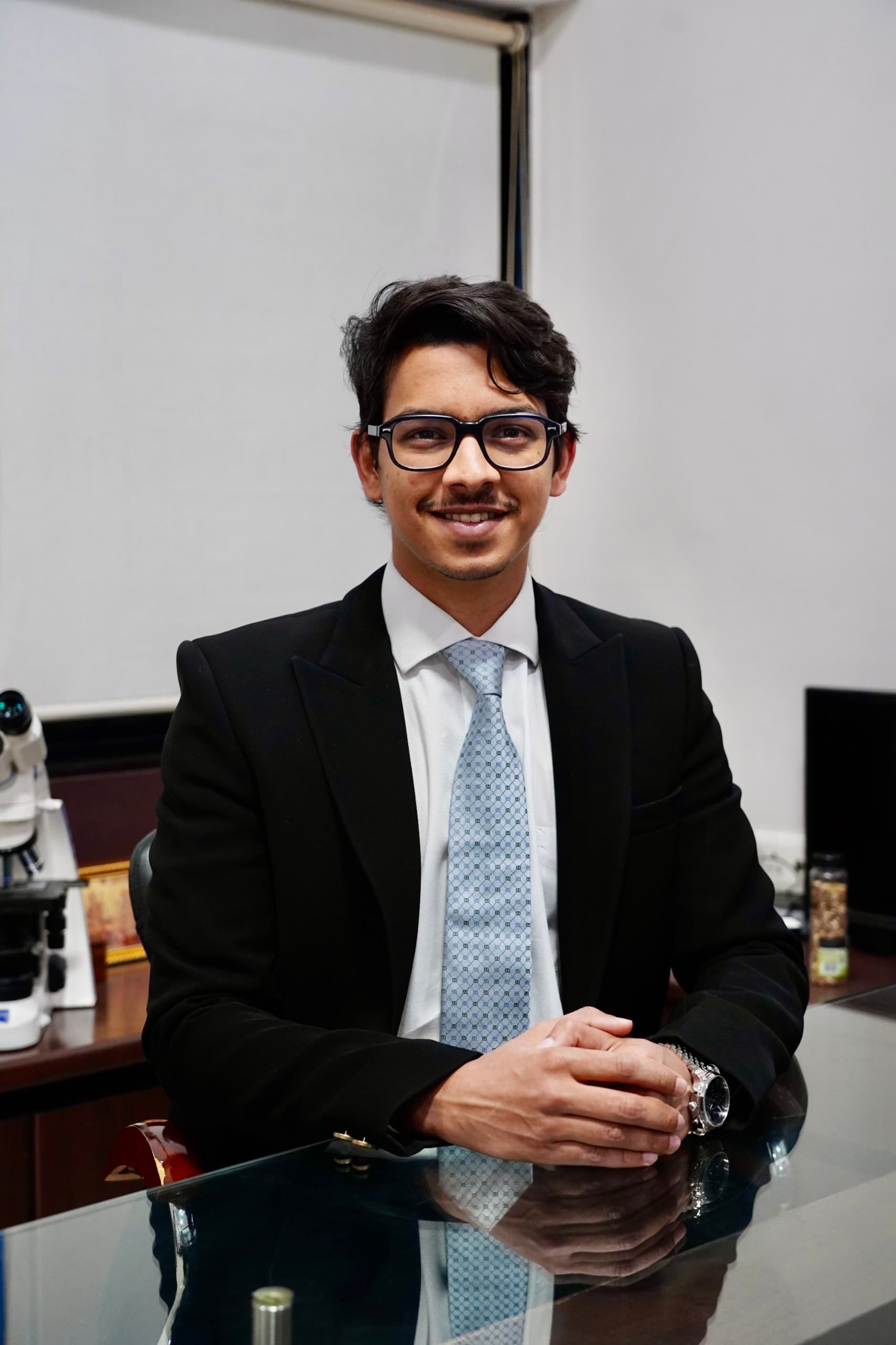Dr. Vedant Jain - IVF consultant, Gynaecologist and Enbryologist